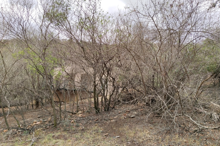 6 Bedroom Property for Sale in Hartbeespoort Rural North West